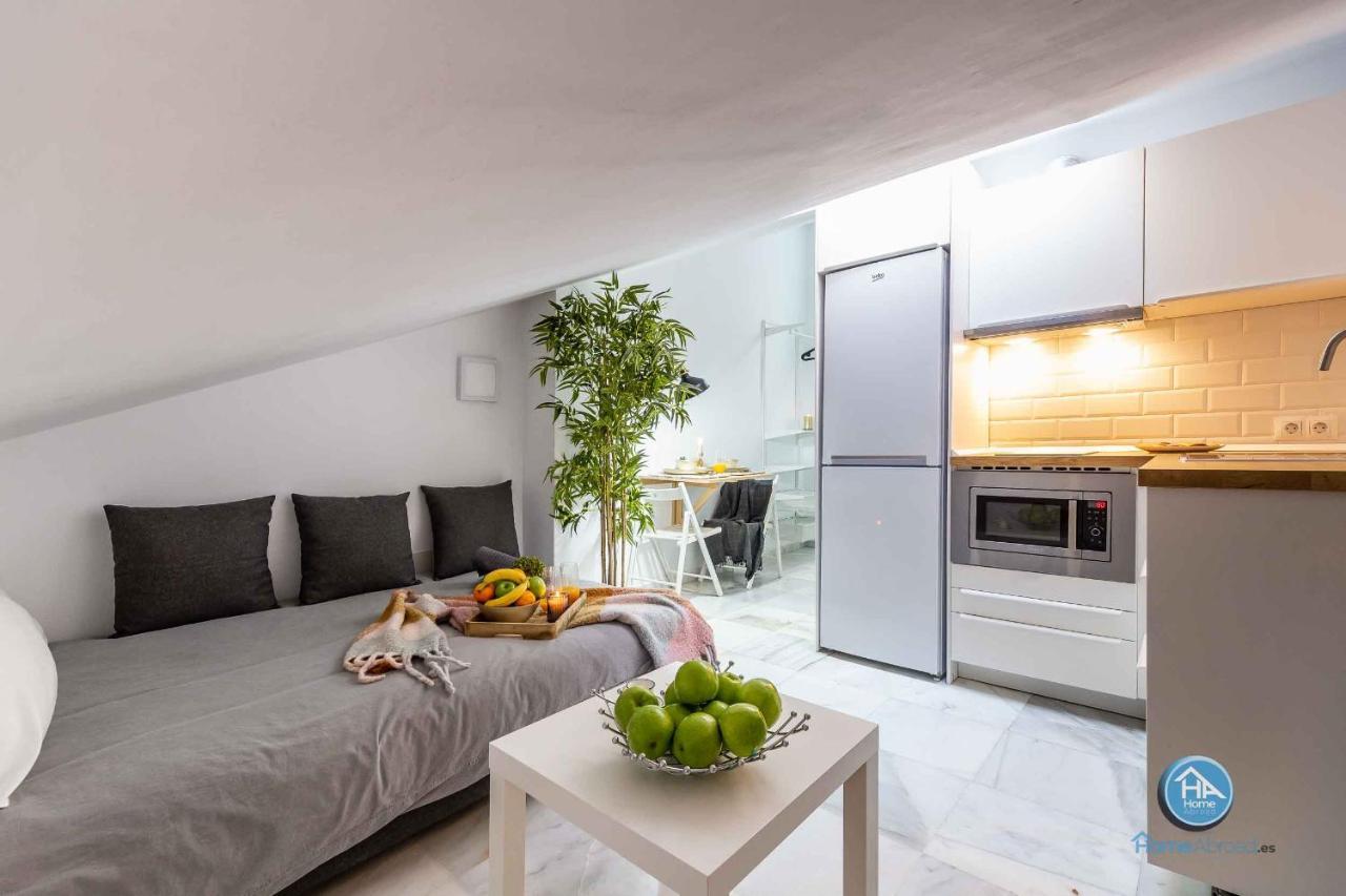 Apartamentos Marmoles Malaga Center Zewnętrze zdjęcie