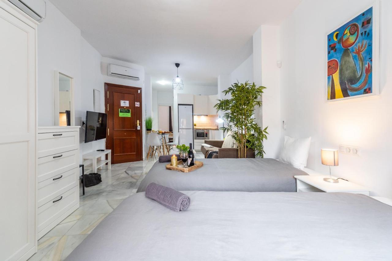 Apartamentos Marmoles Malaga Center Zewnętrze zdjęcie